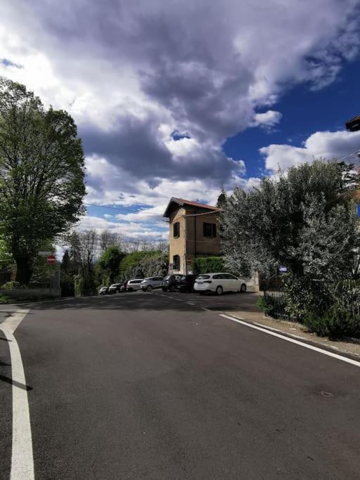 Curt Da Beta - Casa Vacanze Con Giardino In Corte Del XVIII Secolo Malnate Bagian luar foto