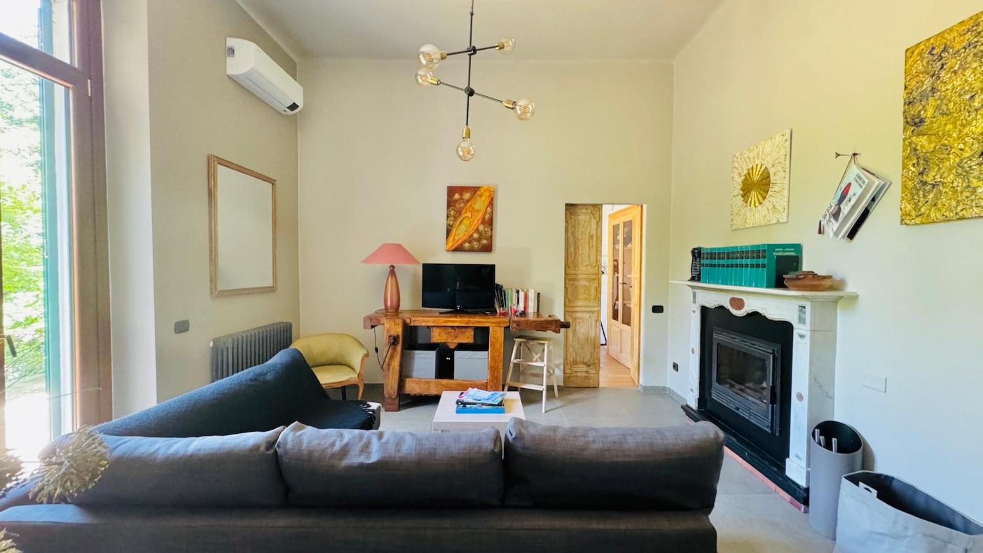 Curt Da Beta - Casa Vacanze Con Giardino In Corte Del XVIII Secolo Malnate Bagian luar foto